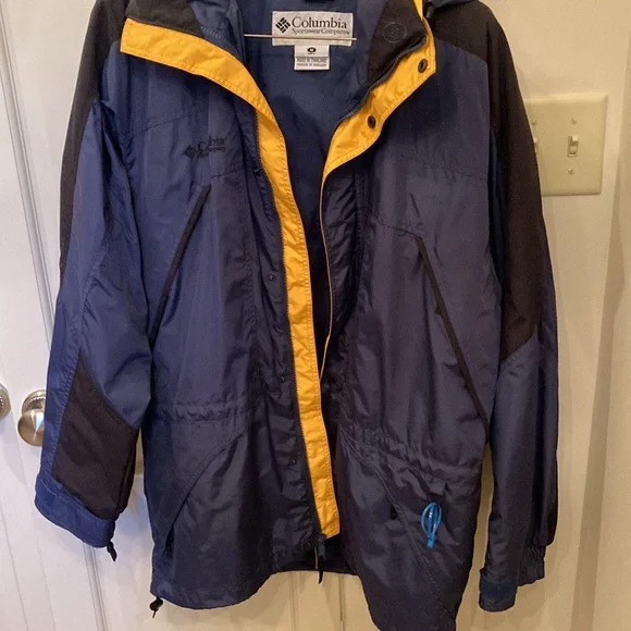 Columbia men’s all weather jacket - Picture 3 of 8